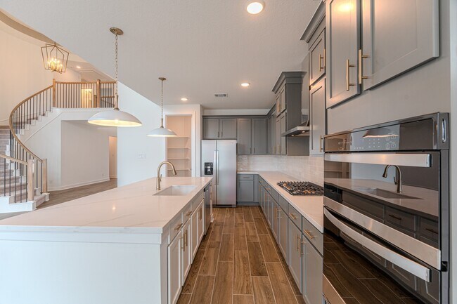 Building Photo - 215 Warbler Song Dr