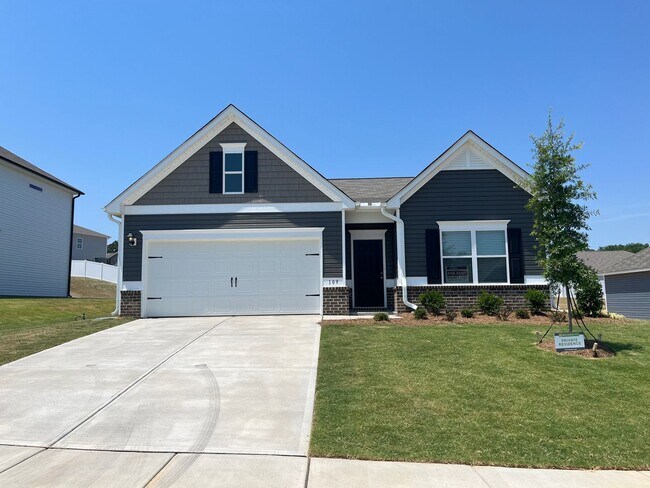 Building Photo - Beautiful Ranch Home in Sanford, Available...
