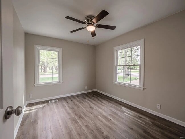 Building Photo - Washington Avenue