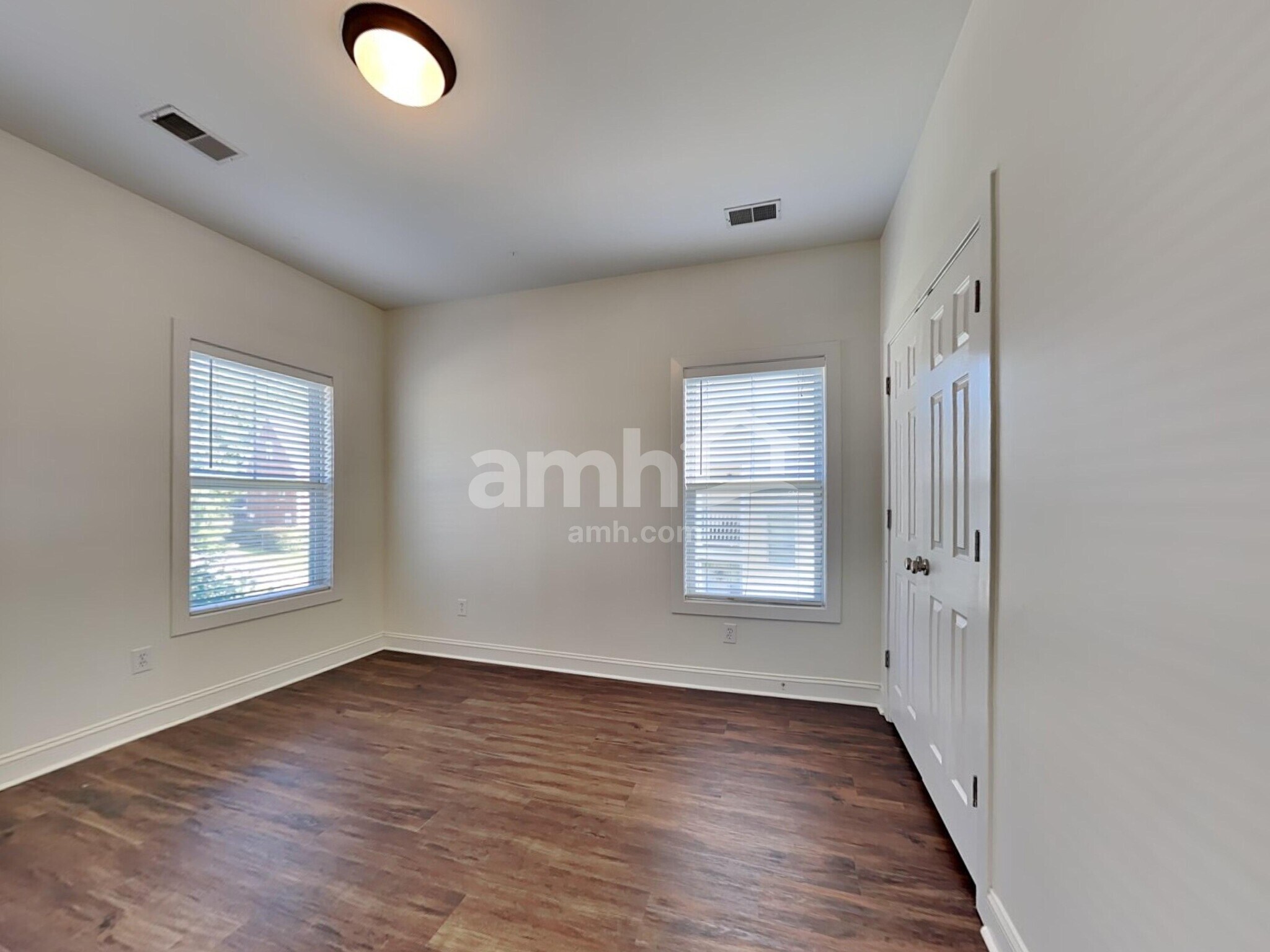 Building Photo - 1079 Moss Grove Dr