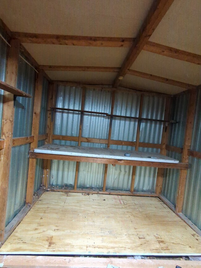 Building Photo - 112 N 5th St