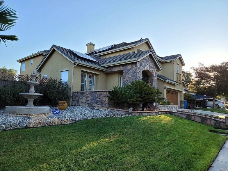 Building Photo - 332 Ring Neck St