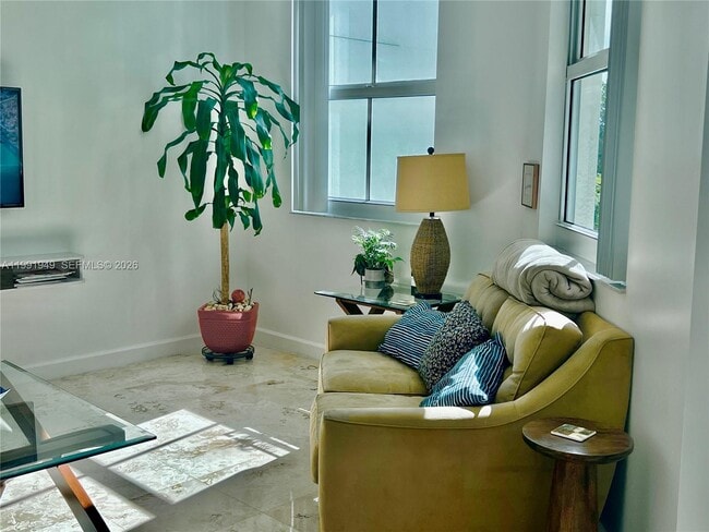 Building Photo - 9172 Collins Ave