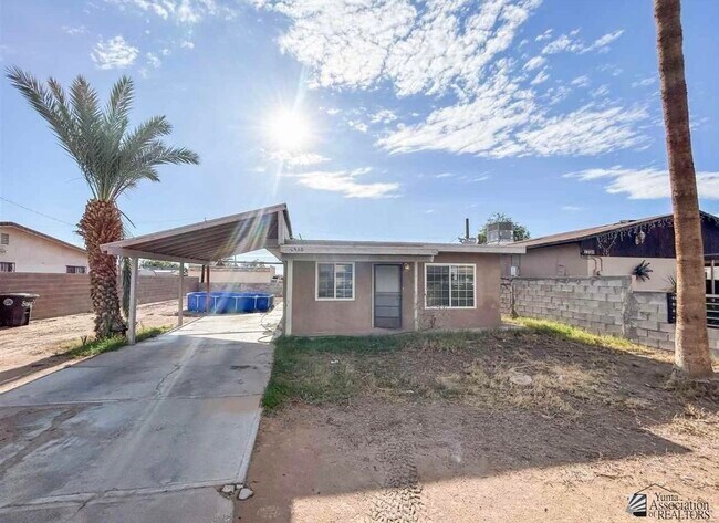 Primary Photo - 1330 La Madera Dr