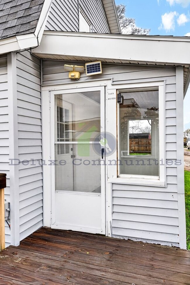 Building Photo - 3 Bedroom Single Family Home- Wyoming- Completely Remodeled!!!