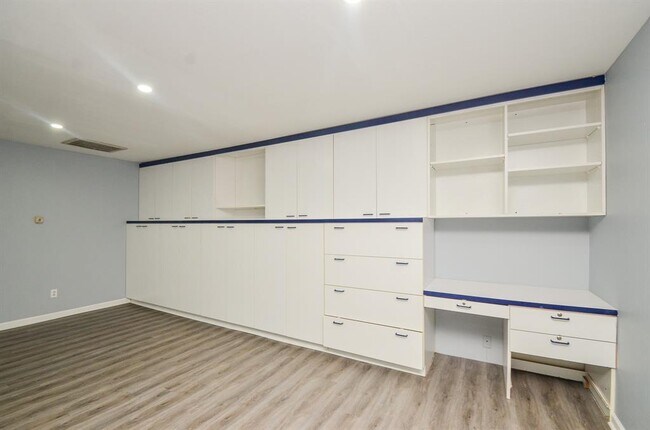 Building Photo - 7703 Quail Meadow Dr