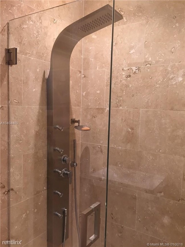 Building Photo - 435 Aledo Ave