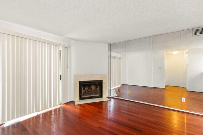 Building Photo - 12550 Whittington Dr