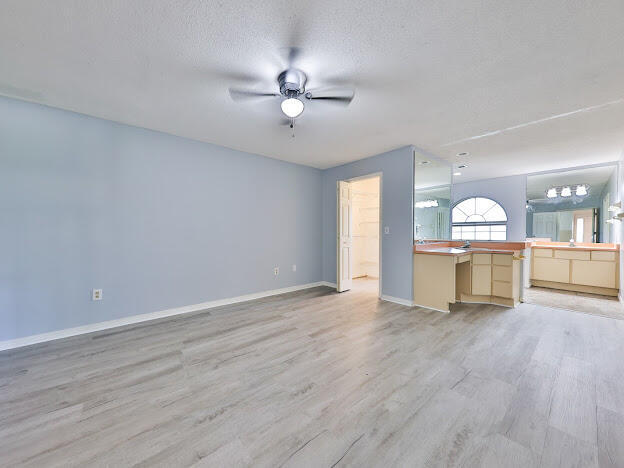 Building Photo - 3901 Loquat Rd