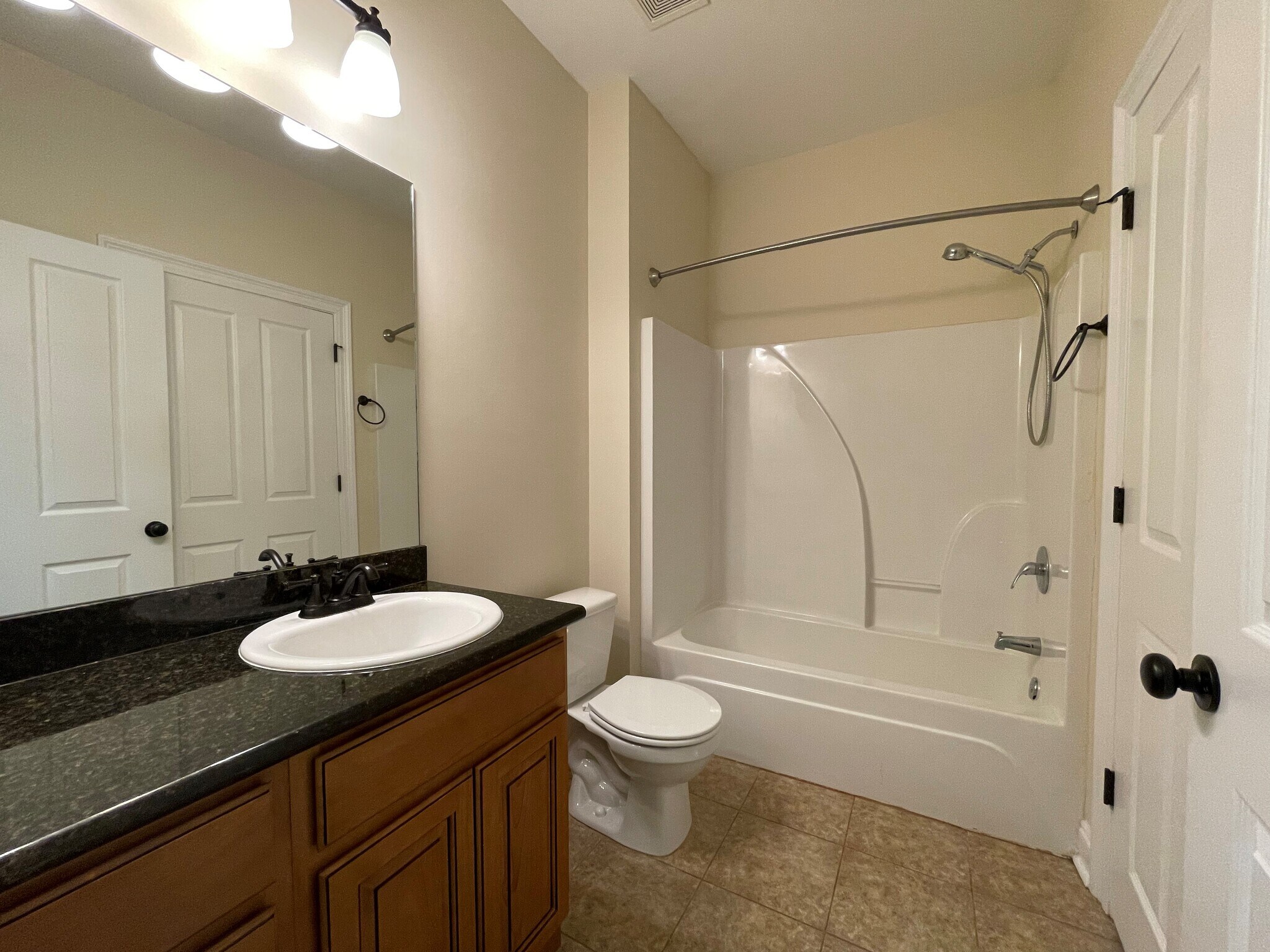 Building Photo - 20637 Blueberry Ln