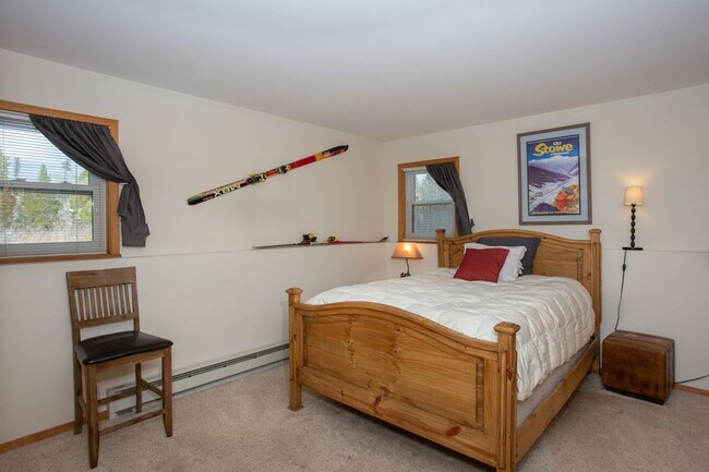 Building Photo - 2 bedroom in Frisco. Walk to Main Street! Garage and Yard! Hot tub!
