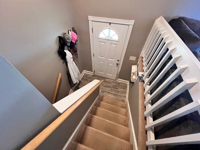 Building Photo - Home available in Christiansburg