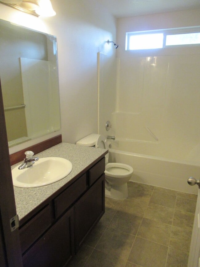 Building Photo - 6700 N Harris Hawk Ln