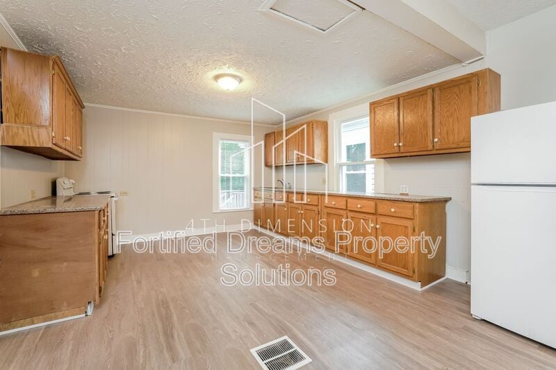 Building Photo - 524 Morgan Rd