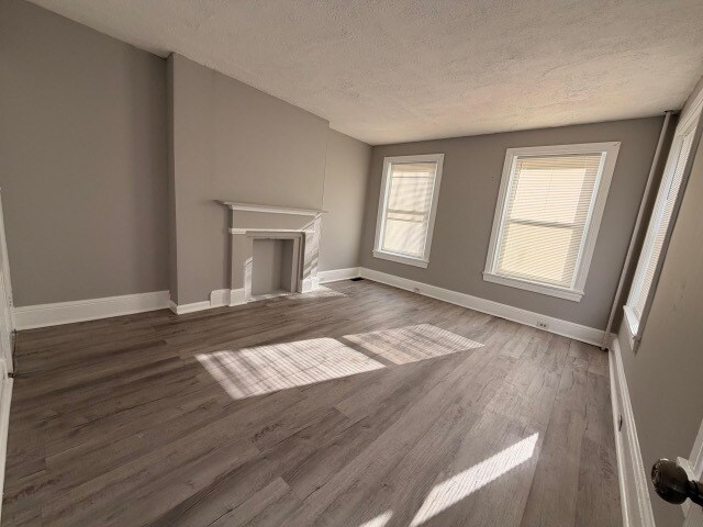 Building Photo - 709 W Marshall St