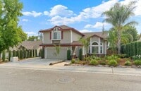 Building Photo - Beautiful Antelope Home with Private Pool | Available July 1st | $3,350/mo