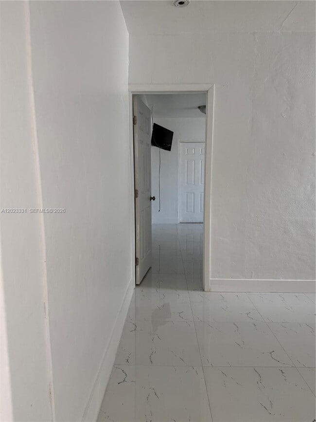 Building Photo - 4871 W Flagler St