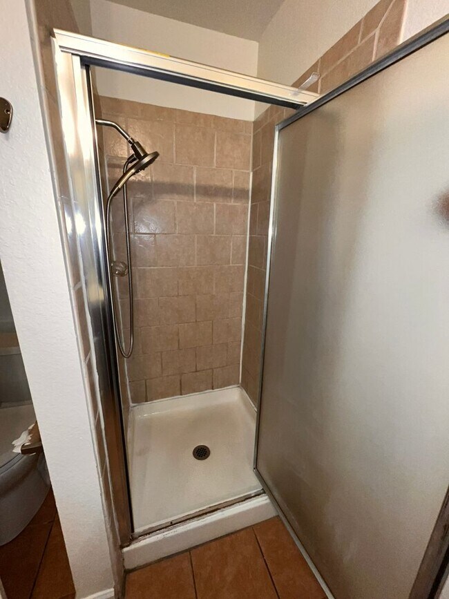 Building Photo - 1524 Swarthmore Dr