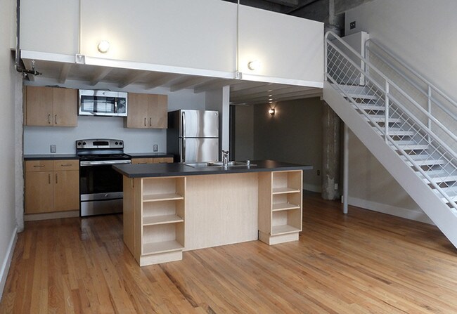 Building Photo - Buerger Brother Lofts