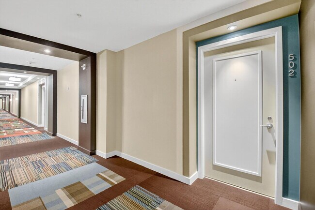 Building Photo - 550 Okeechobee Blvd