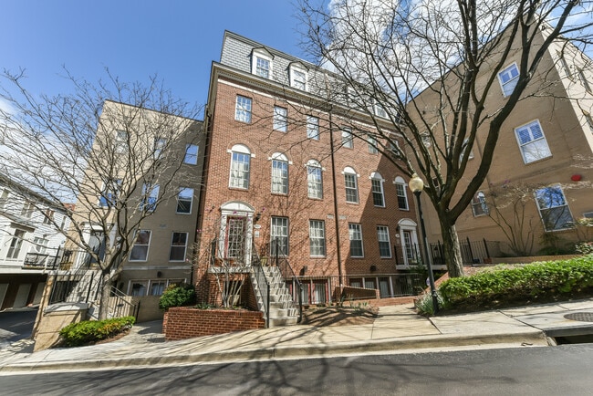 Primary Photo - Two Level Two Bedroom Two Bath with Privat...