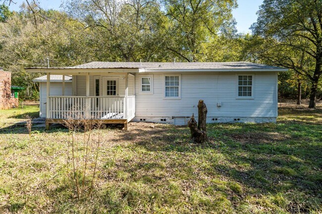 Building Photo - Grab This Dolomite Charmer Before It’s Gone!"