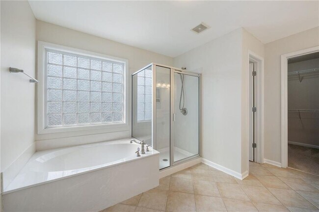 Building Photo - 3365 Tanager Ct