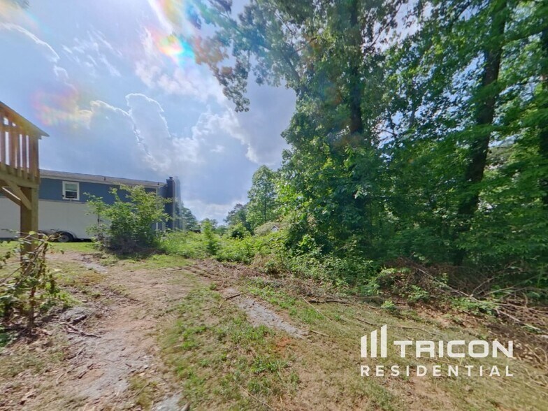 Building Photo - 5242 Selene Dr