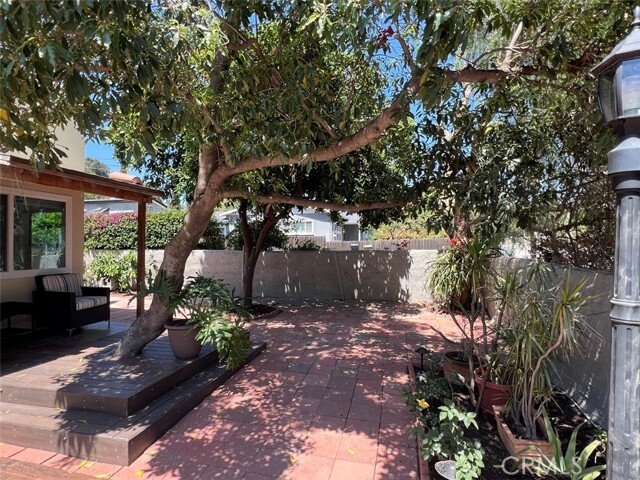Building Photo - 1011 San Pascual Ave