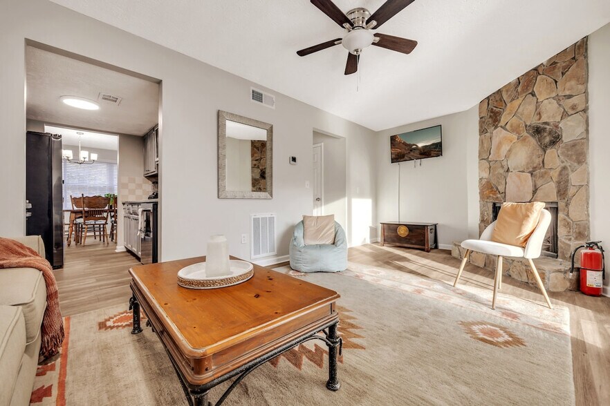 Building Photo - 8802 Long Beach Cir