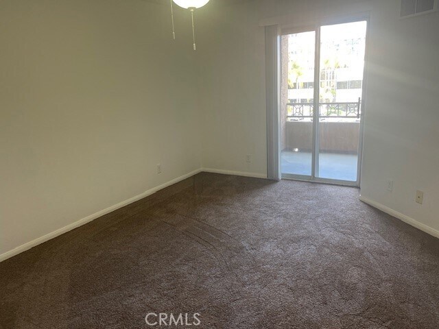Building Photo - 8889 Caminito Plaza Centro