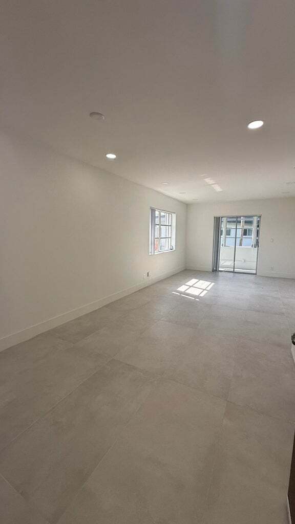 Building Photo - 6505 Winfield Blvd