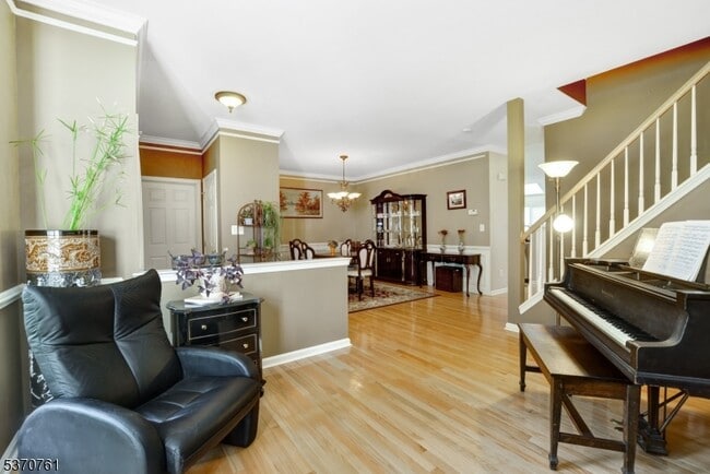 Building Photo - 250 Patriot Hill Dr