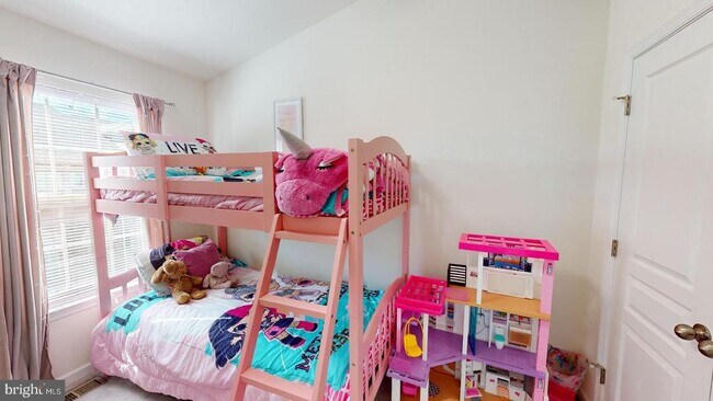 Building Photo - 2517 Francis Ln