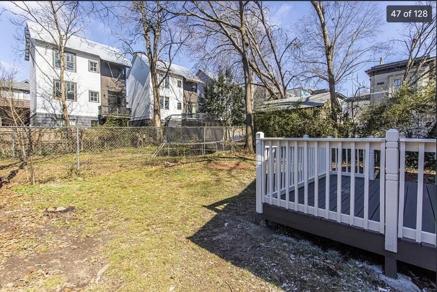 Building Photo - 974 Mauldin St SE