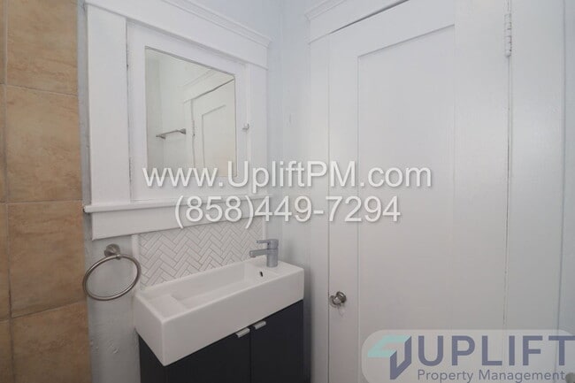Building Photo - 4747 35th St