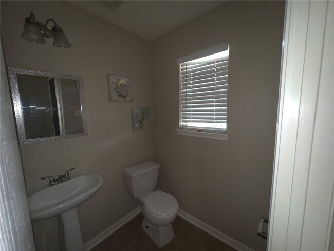 Building Photo - 503 Remington Glen Ct