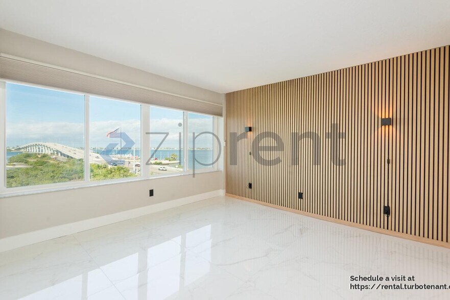 Building Photo - 50 Harbor View Ln