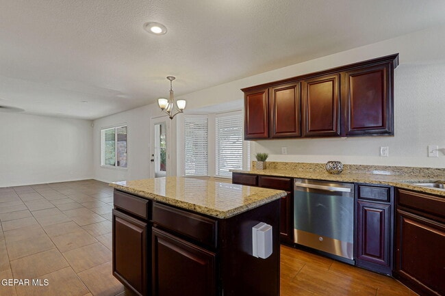 Building Photo - 5021 Silver Cholla Dr