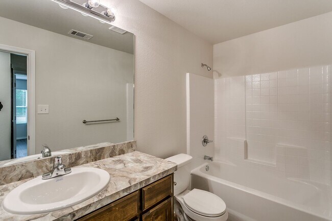 Building Photo - ASK ABOUT OUR MOVE IN SPECIAL
