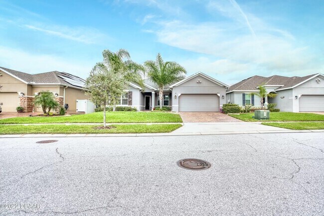 Building Photo - 3925 Green Sabal Dr