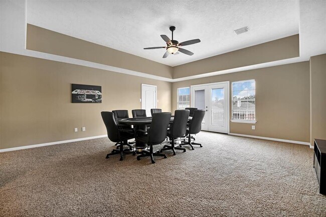 Building Photo - 8322 Shoregrove Dr