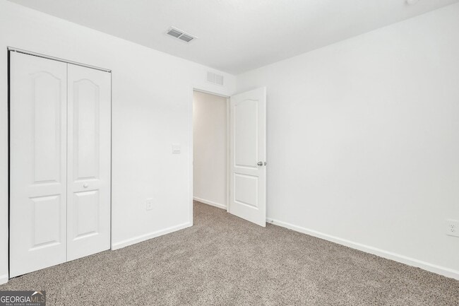 Building Photo - 150 Inlet Reach Cir