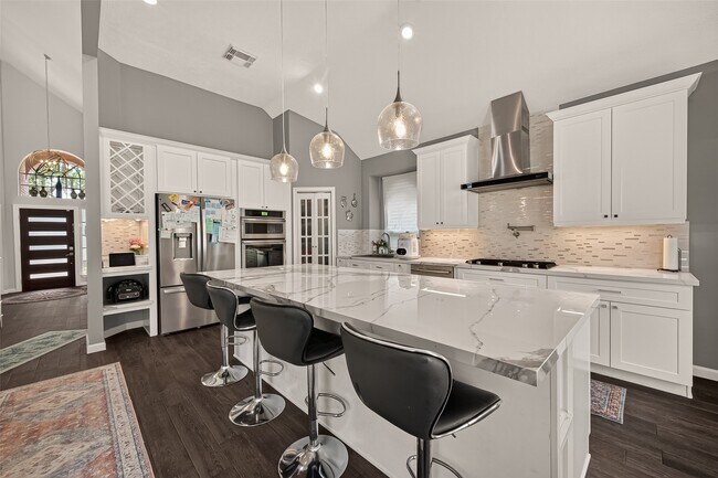 Building Photo - 6514 Kings Summit Dr
