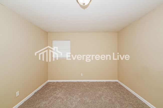 Building Photo - 3322 Bonds Ave