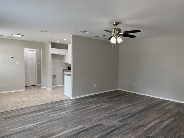 Building Photo - 12905 Kleberg Rd