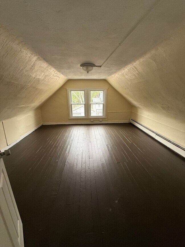 Building Photo - 1519-1525 Clark Ave