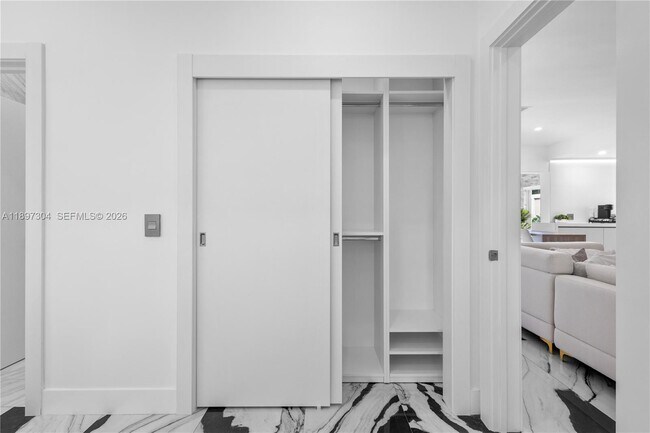 Building Photo - 1544 Michigan Ave