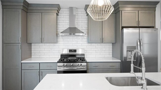 Building Photo - 133 Graystone St