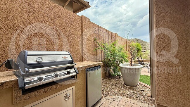 Building Photo - 28978 N 70th Dr